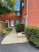 Building Photo - 20 N Taylor Ave