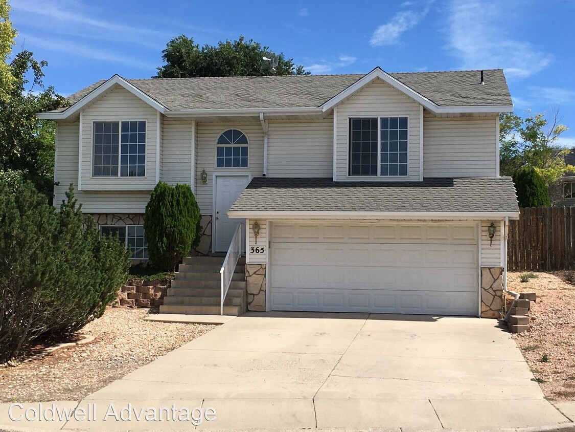 Primary Photo - 3 br, 3 bath House - 365 E. Cobble Creek Dr.