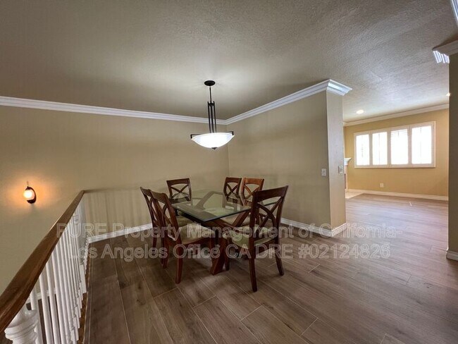 Foto del edificio - 2300 Maple Ave