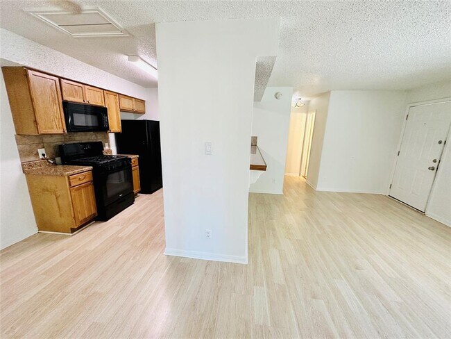 Foto del edificio - 1314 Southport Dr