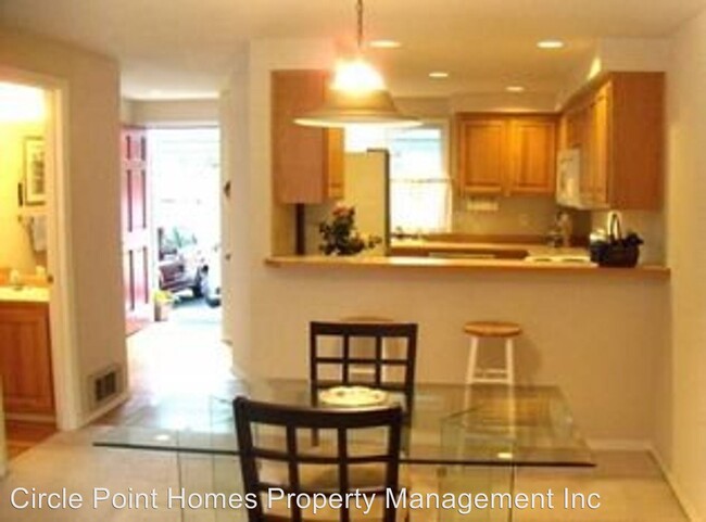 Building Photo - 2 br, 2 bath House - 7029 210th ST SW, Unit D
