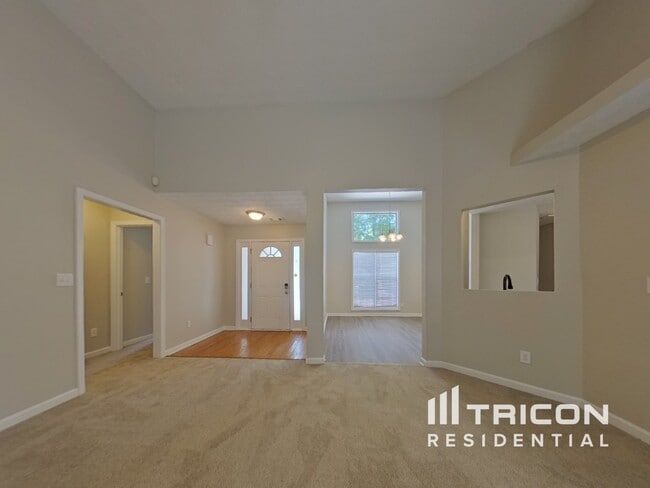 Foto del edificio - 730 Flintlock Dr