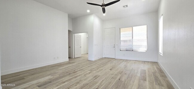Foto del edificio - 9971 S 183rd Ln