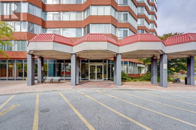 Photo du bâtiment - 11753 Sheppard Ave E