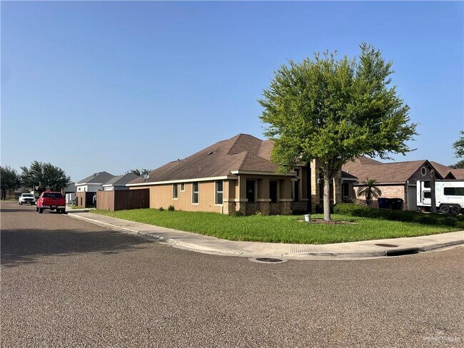 Foto del edificio - 4432 Wisteria Ave
