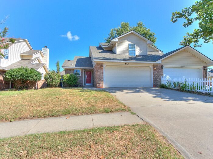 Primary Photo - West Norman 2 Bed 2 Bath with Bonus /Flex ...