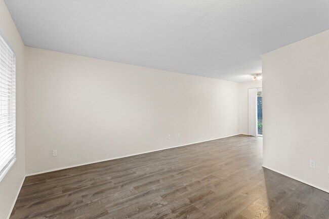 Laminate Flooring - 3017 S 224th St