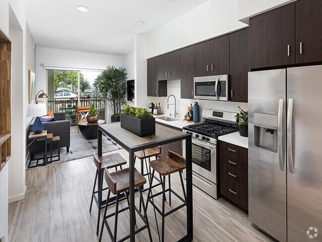 View of Best Luxury Venice Beach Apartments for Rent - Los Angeles, CA - 127 ...