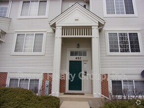 Building Photo - 652 S Rosehall Ln