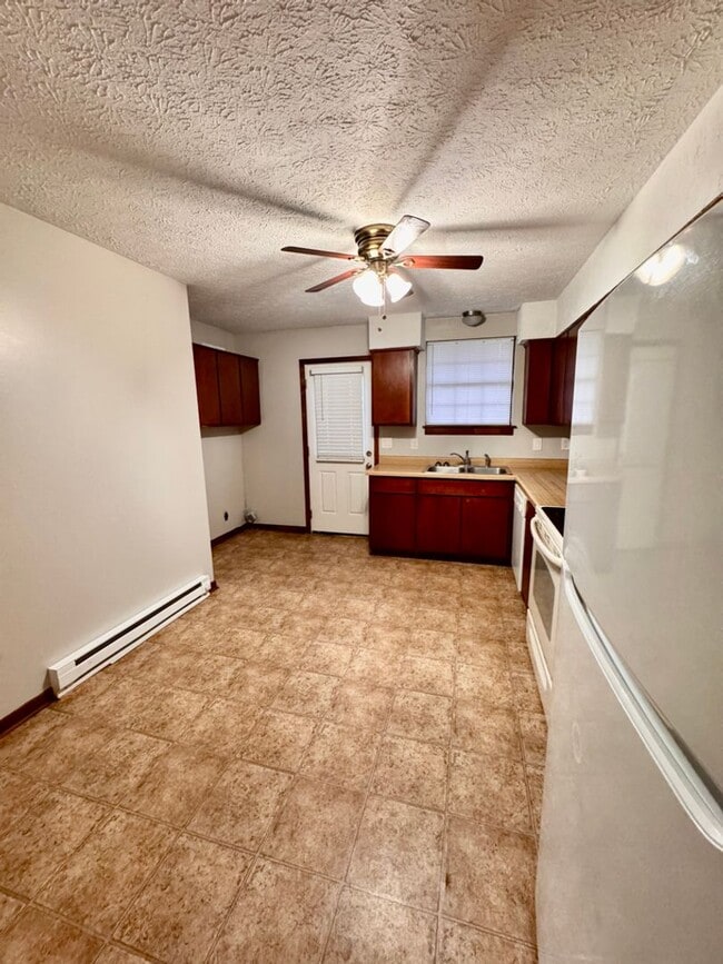 Photo - 4648 Forest Ridge Dr Apartment