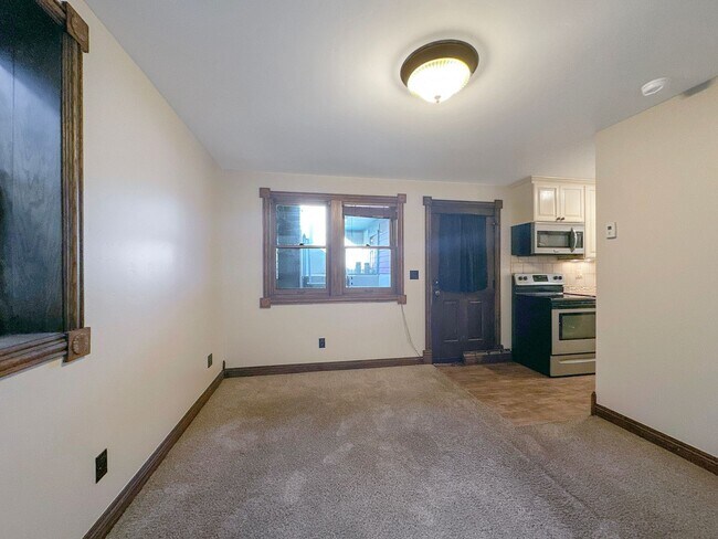 Foto del edificio - 301 S French St