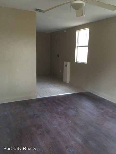 Foto del edificio - 3 br, 1 bath House - 5514 Fairfax Ave