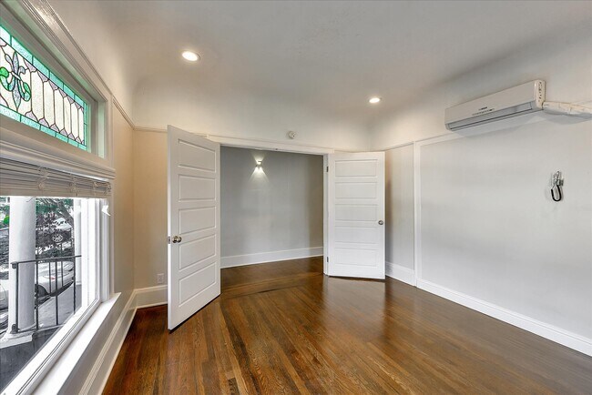 Building Photo - 3322 Harrison St