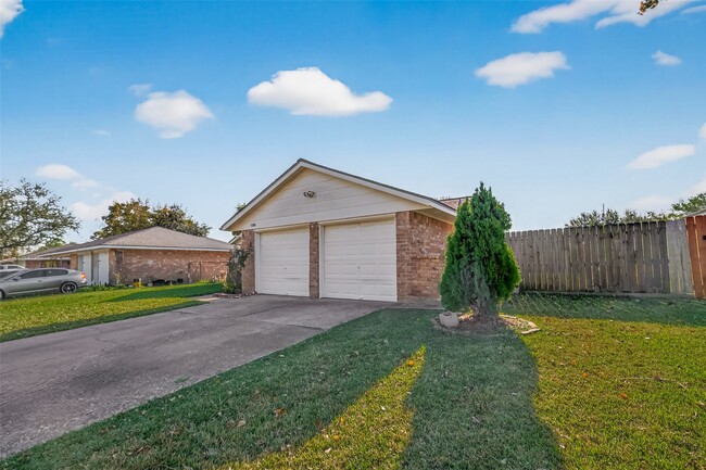 Foto del edificio - 12006 New Brunswick Dr