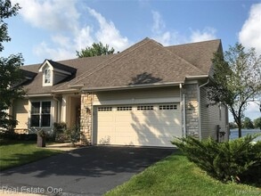 Building Photo - 919 Stony Lake Ct