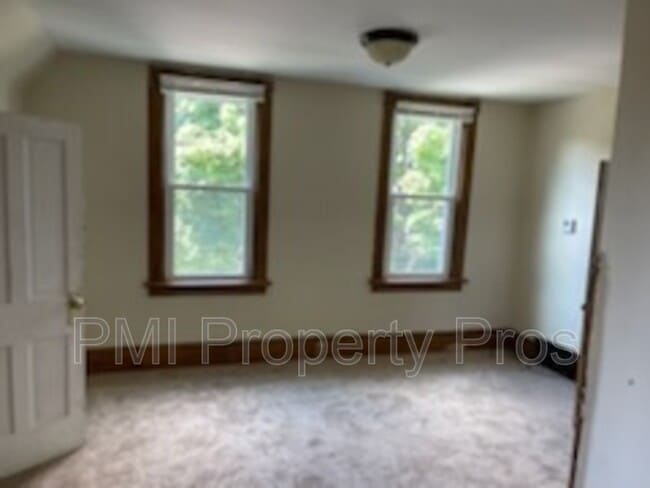 Building Photo - 3364 N Richards St