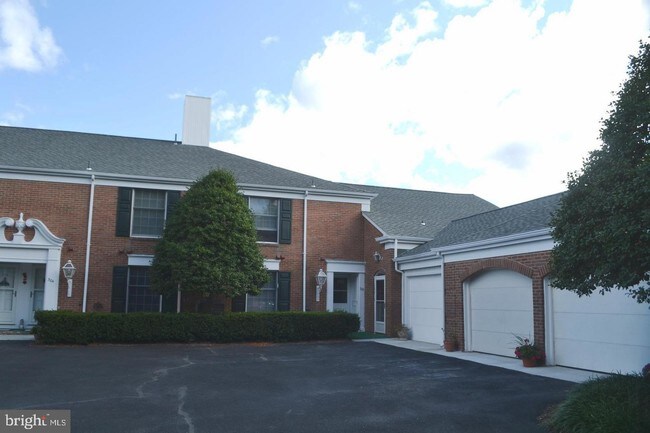 Building Photo - 9539 Quail Hollow Dr