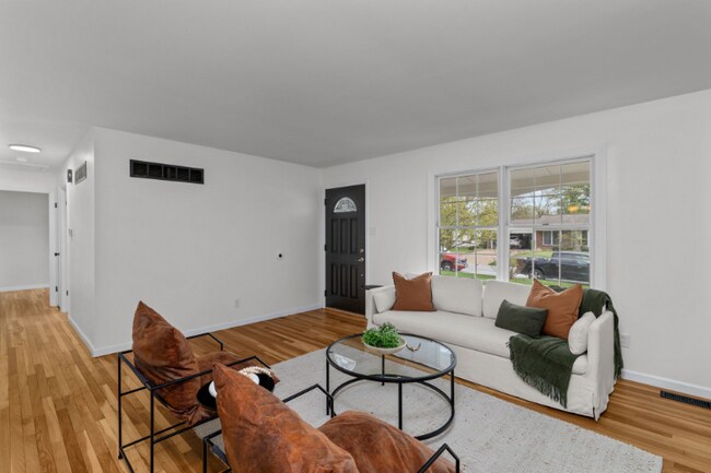 Foto del edificio - 105 Whitewater Dr