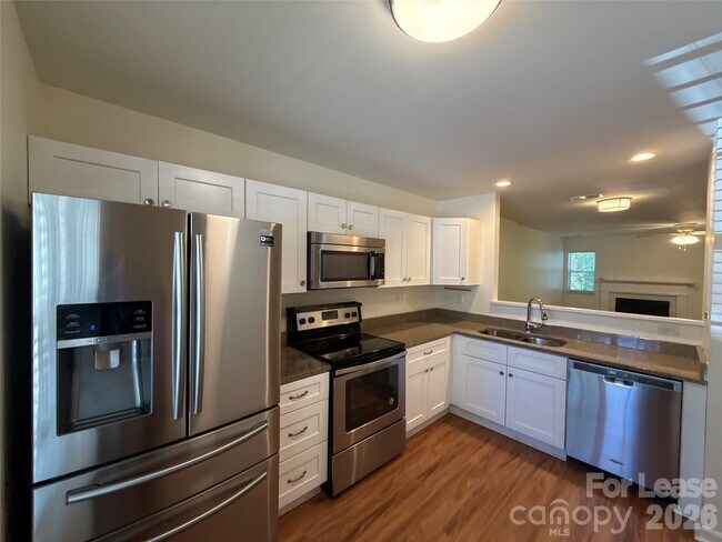 Building Photo - 639 Mountainwater Dr