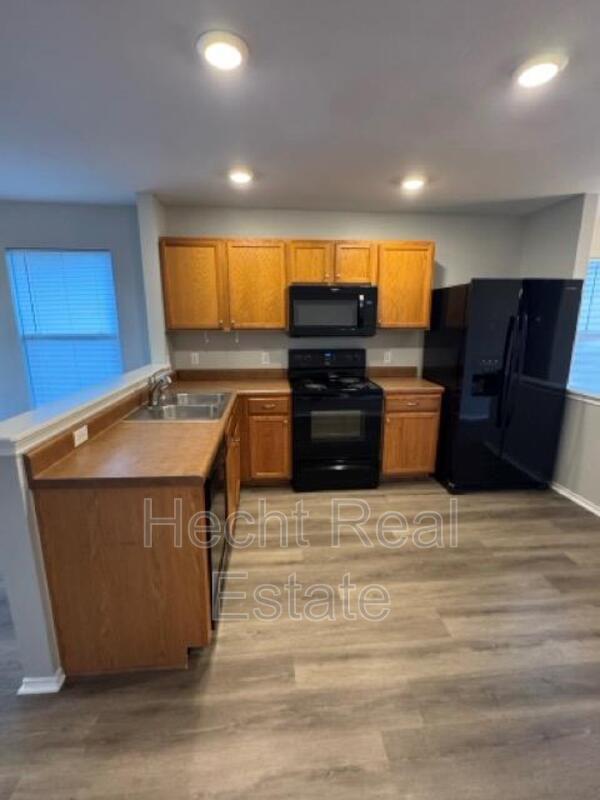 Foto del edificio - 12309 Drummond Dr