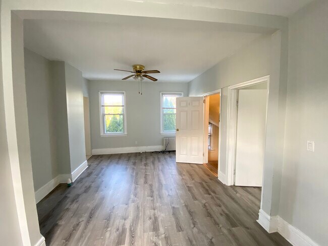Sala de estar - 4 Ethelton Rd