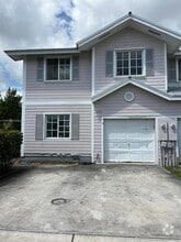 Building Photo - 1698 SE 9th Ave