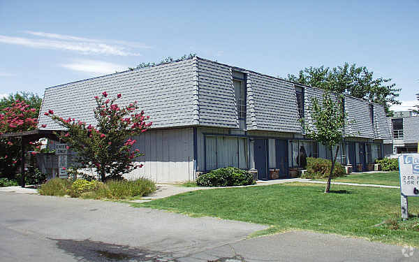 Building Photo - Cambridge Square Apartments