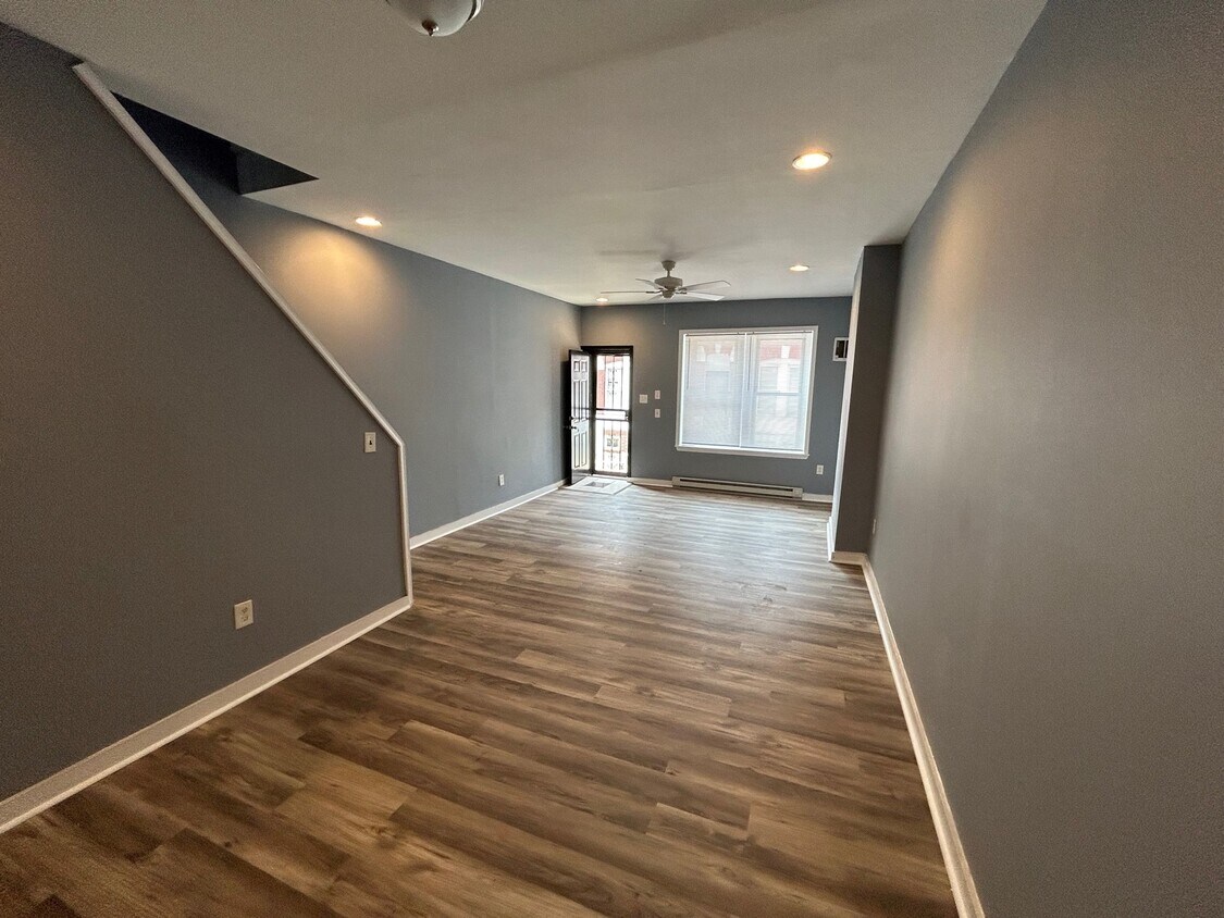 Foto principal - 2615 W Silver St