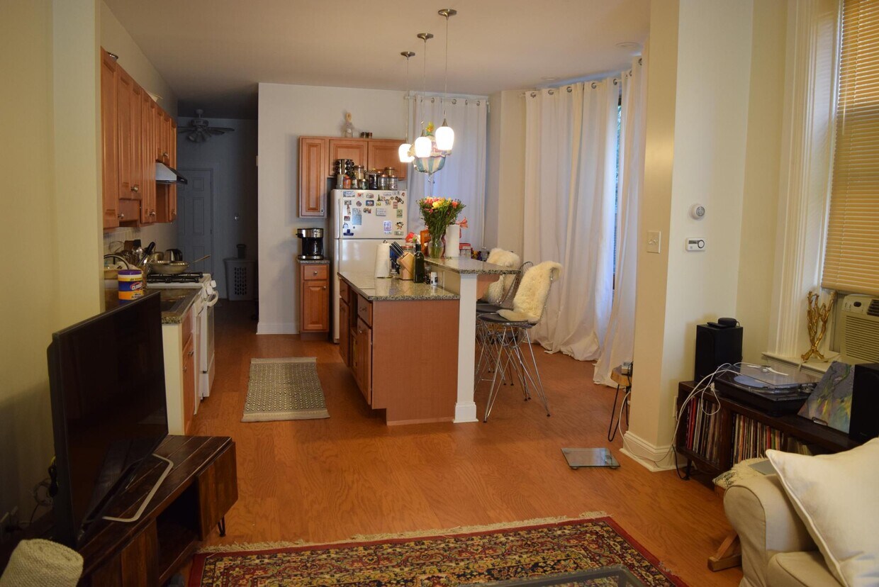 Foto principal - 661 Maryland Ave