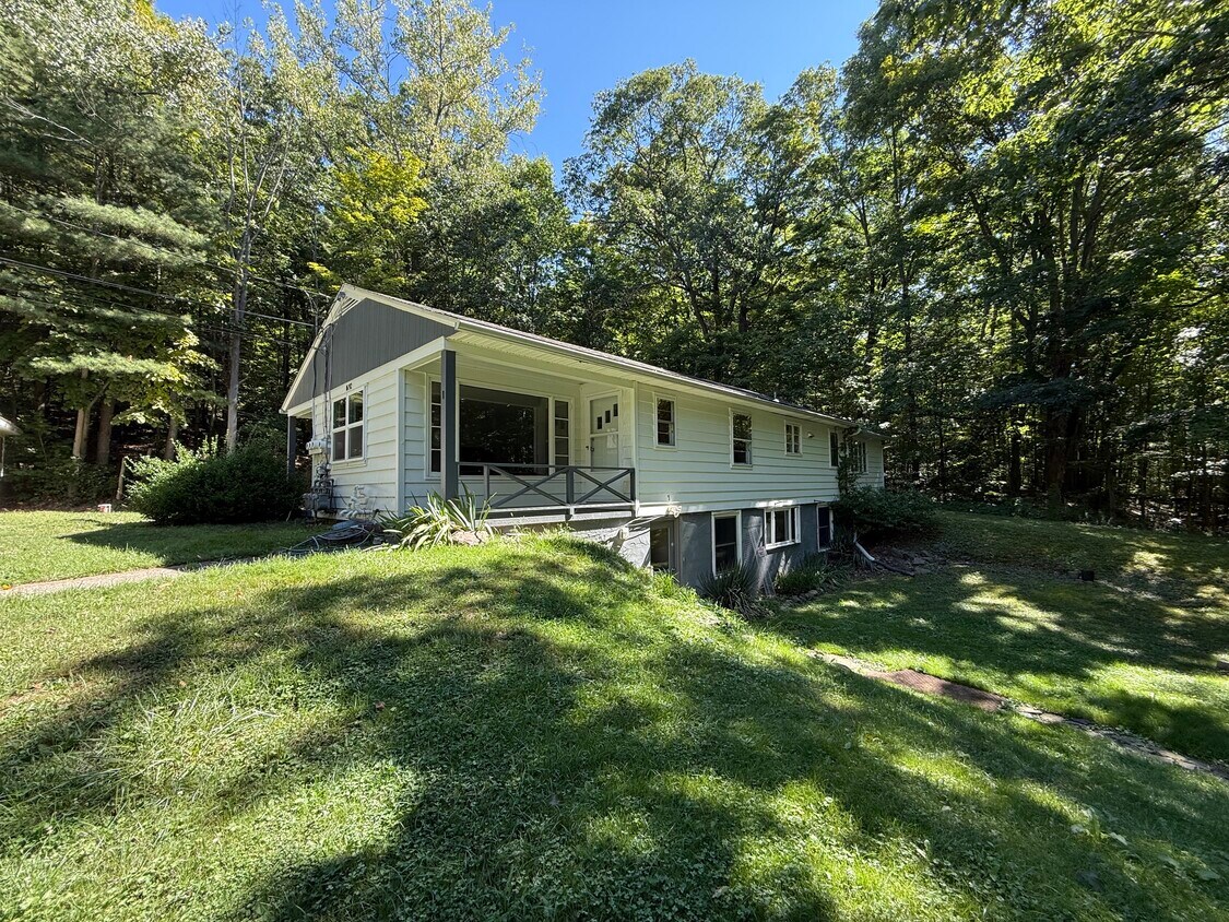 Foto principal - 1690 Slaterville Rd