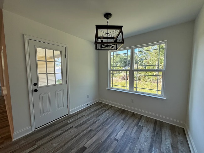 Building Photo - New 3 bedroom 2 bath home for rent