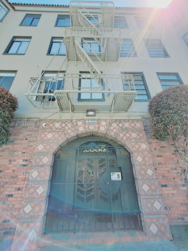 Foto principal - 2555 Market St