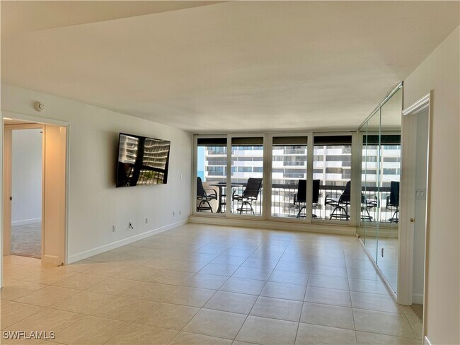Building Photo - 4001 Gulf Shore Blvd N