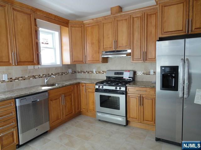 Foto principal - 1576 Anderson Ave