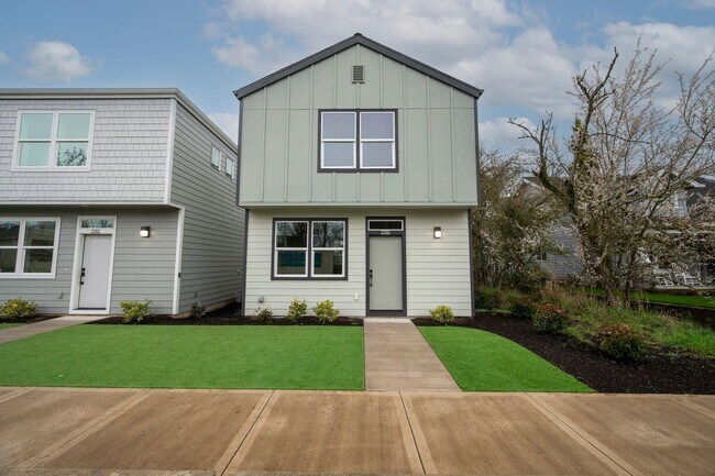 Foto del edificio - Move In Special Up to 3 Months Free - Newb...