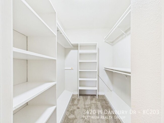 Building Photo - 3420 W Danbury Dr