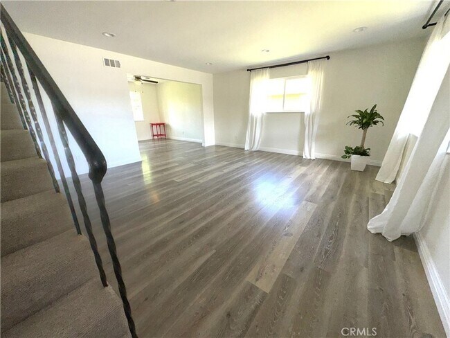 Foto del edificio - 6911 Laurelhurst Dr