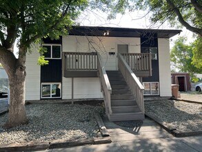 Building Photo - 847-849 3rd St