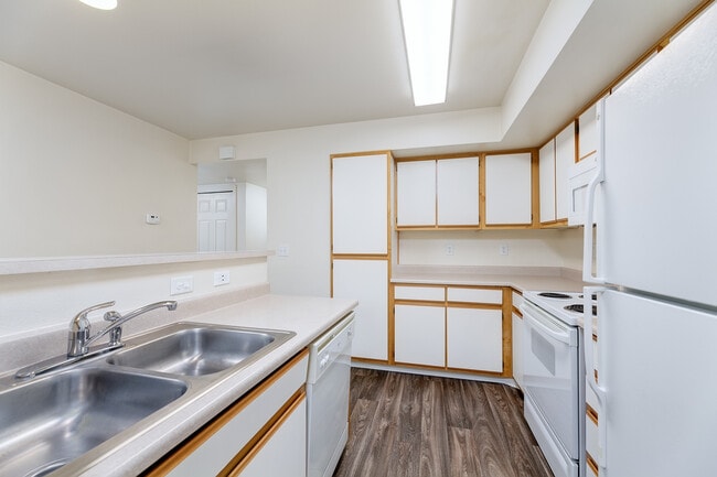 Cocina - Rembrandt Park Apartments