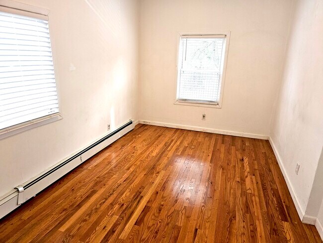 Foto del edificio - 270 E Prospect Ave