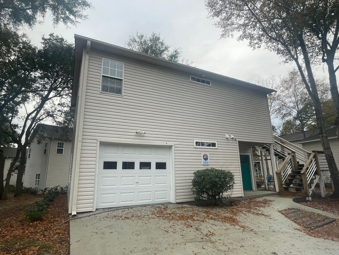 Primary Photo - Single Family Home close to UNCW - Student...