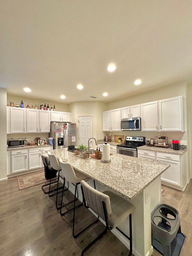 Foto del edificio - 4758 Kittredge St