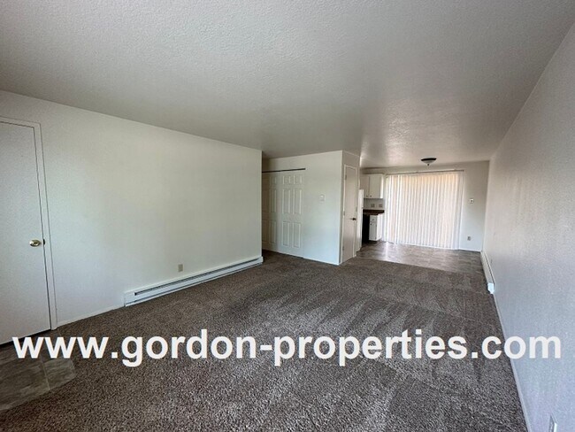 Foto del edificio - 4512 NE Lombard St