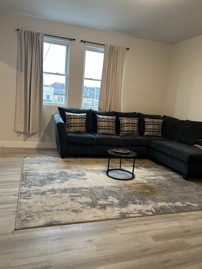 Foto del edificio - 810 Hays St