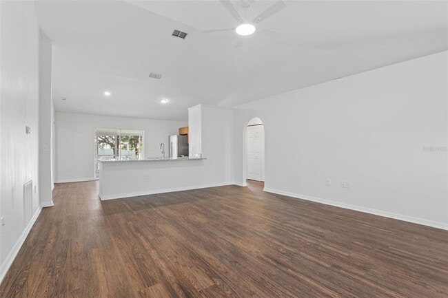 Building Photo - 257 Mcclain Dr