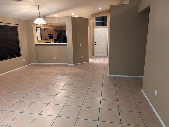 Foto del edificio - 10430 W Orange Dr