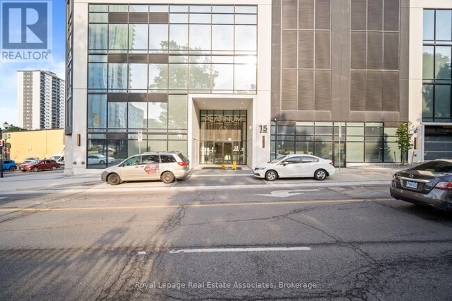 Building Photo - 15-1215 Queen St S