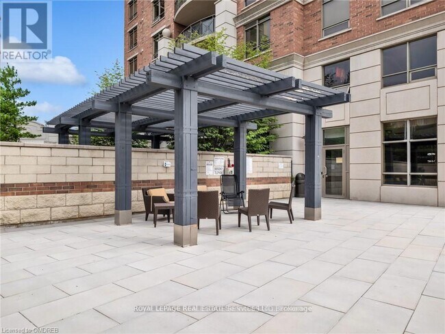 Building Photo - 2379 Central Park Dr