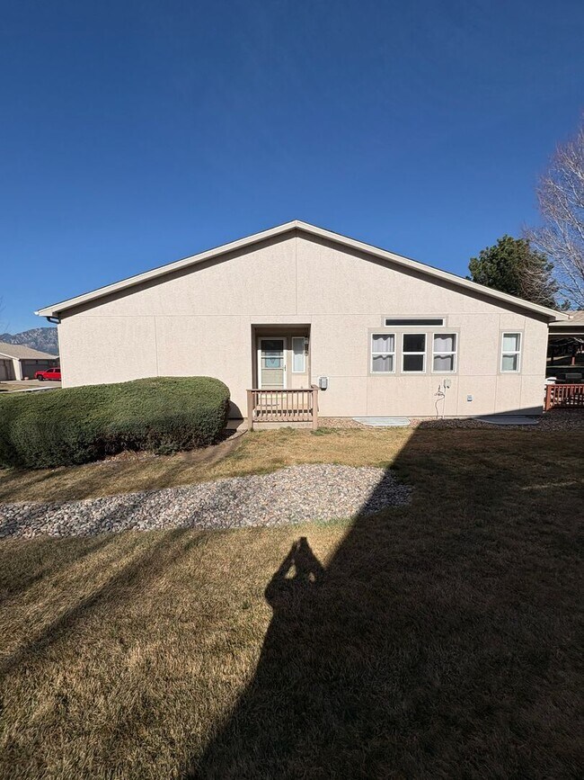 Photo - 4 Bedroom 3.5 Bath in Widefield House