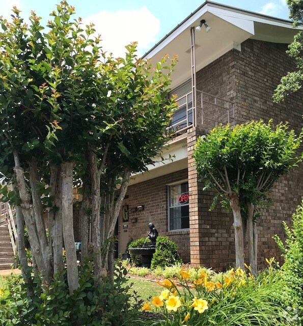 Downtown Decatur Apartments for Rent with Parking Decatur, AL 27